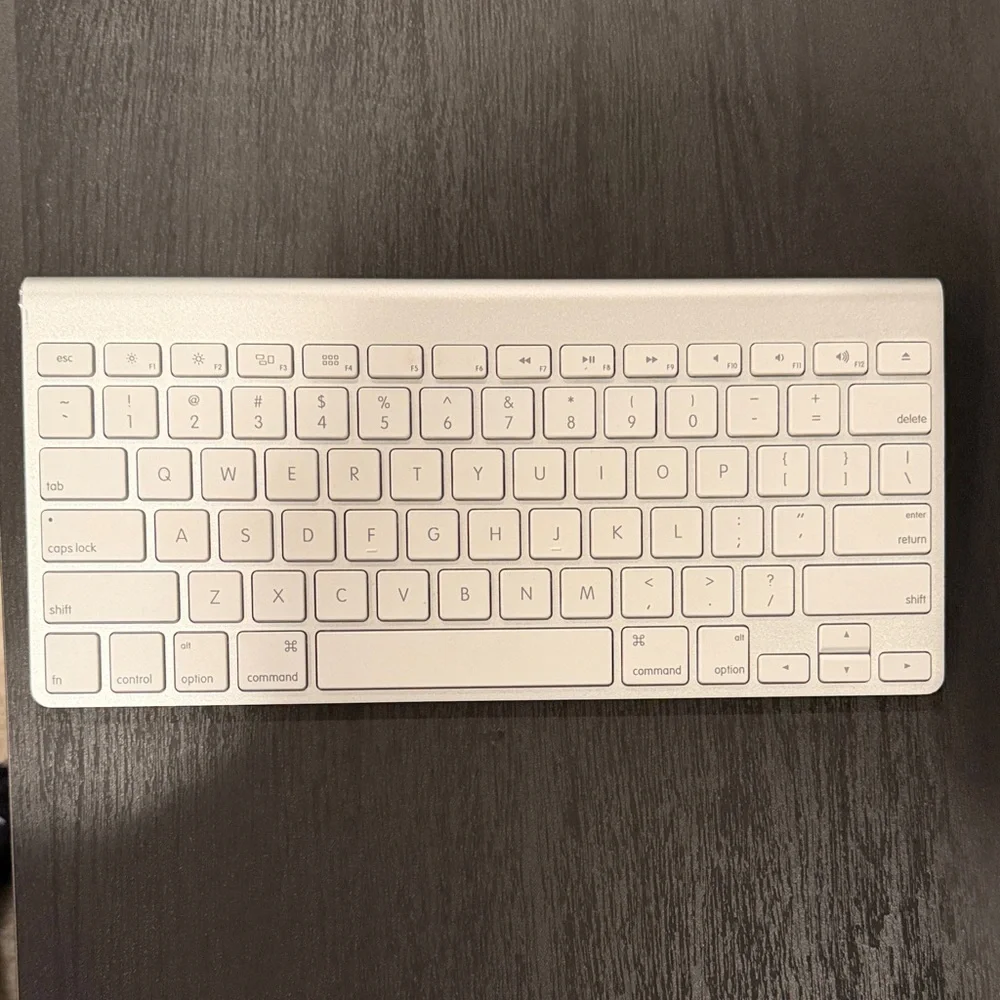 Wireless White Keyboard